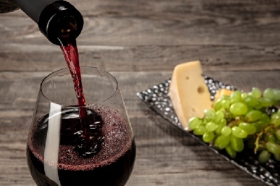 Nejlepší sýry které můžete párovat s červeným vínem