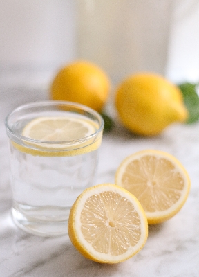 Zázraky citrónu. K čemu je dobrý a jak ho nejlépe použít?